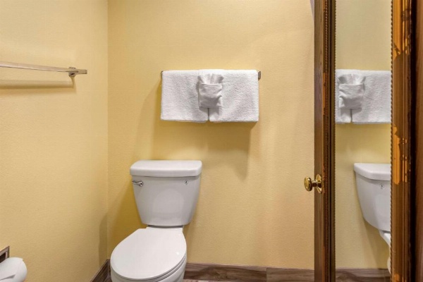 Quality Inn Paradise Creek image 22